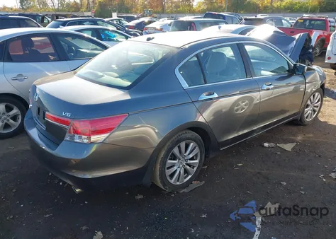 2011 Honda Accord 3.5 Ex-L z USA, uszkodzony, nr VIN 1HGCP3F87BA023779